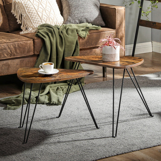 Set aus 2 vielseitigen Couchtischen im Vintage-Stil. Robust und stilvoll mit Holz und Metallrahmen. Einfache Montage, ideal für Wohnzimmer und Schlafzimmer. Einzigartiges Design für modernes Wohnen.